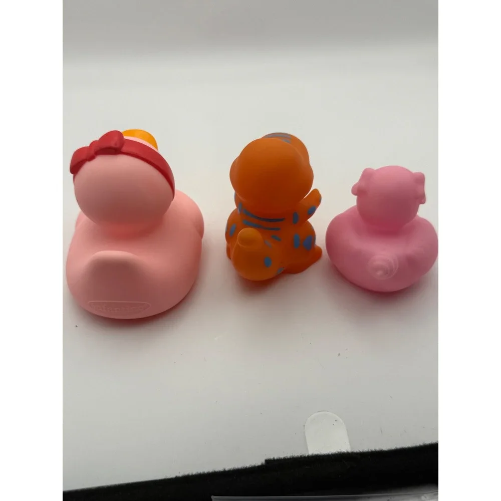 Infantino Rubber Bath Toy Set Pink XOXO Duck Orange Dinosaur Pink Pig Duck 3pc